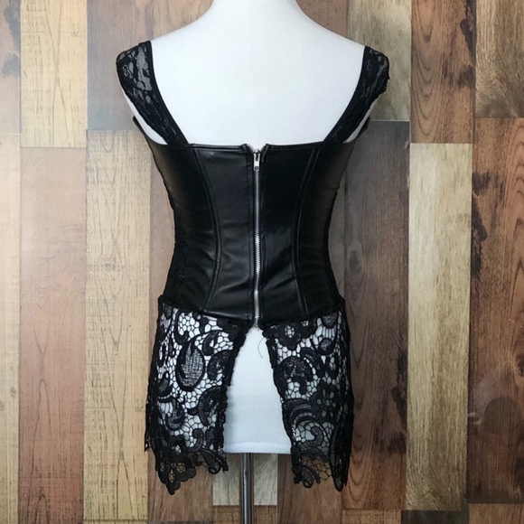 Gothic Elvira-Style Lace Corset Bustier – Faux Leather, Black, Medium - Picture 5 of 8